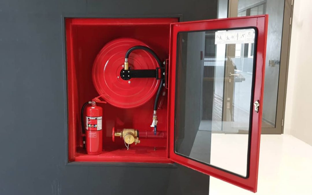 Gabinete incendio Bogotá: protege tu proyecto con Bomfireparts